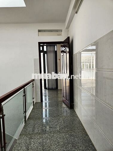 CHO THUÊ PHÒNG 20m2- Huỳnh Tấn Phát, Quận 7