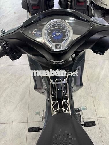 Honda Future Xám 600km