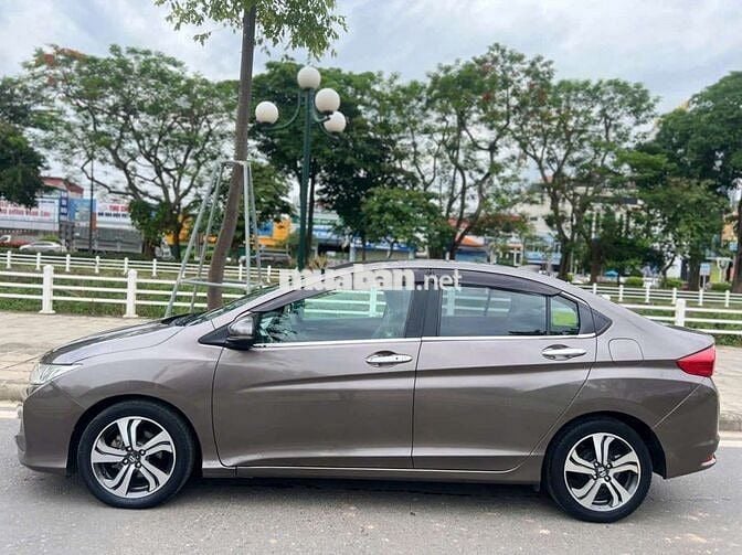 Honda City 1.5 CVT 2016 Nâu 9 vạn km
