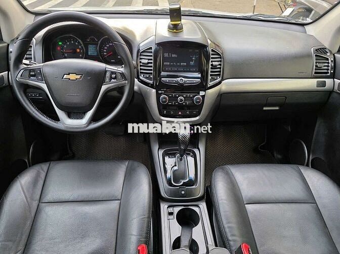 Chevrolet Captiva LTZ 2016 Trắng 7 chỗ số tự động