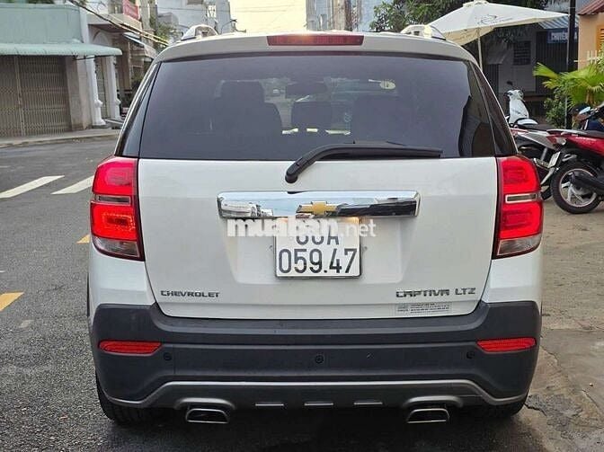 Chevrolet Captiva LTZ 2016 Trắng 7 chỗ số tự động
