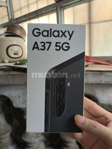 Cần bán A37 5G 6/128 new siu màu đen