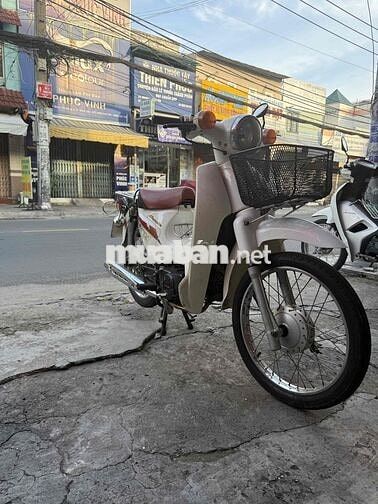 Suzuki Classic 50cc Trắng