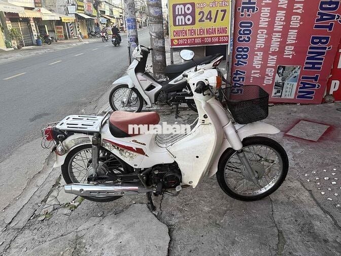 Suzuki Classic 50cc Trắng
