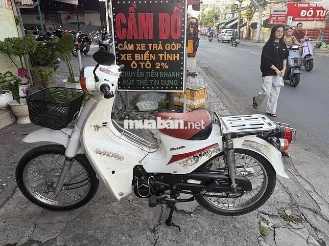 Suzuki Classic 50cc Trắng