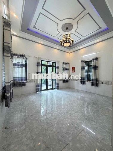 Nhà sân vườn 260m2 gần ĐH Tây Đô