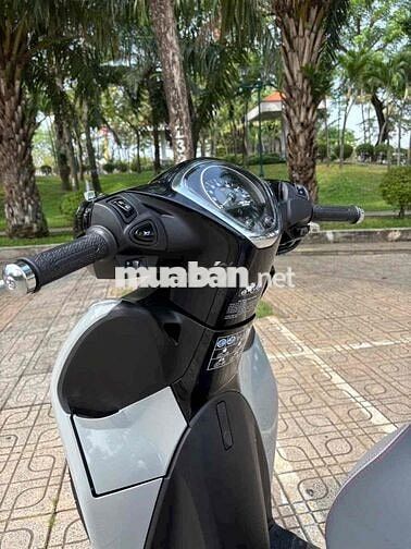 SH Mode 125 ABS 2025 900KM 4Val XXM Siêu Lướt