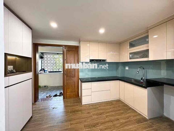 Bán căn hộ TT Thành Công, tầng thấp, 42/90m, 3 ngủ 2wc, full NT xịn