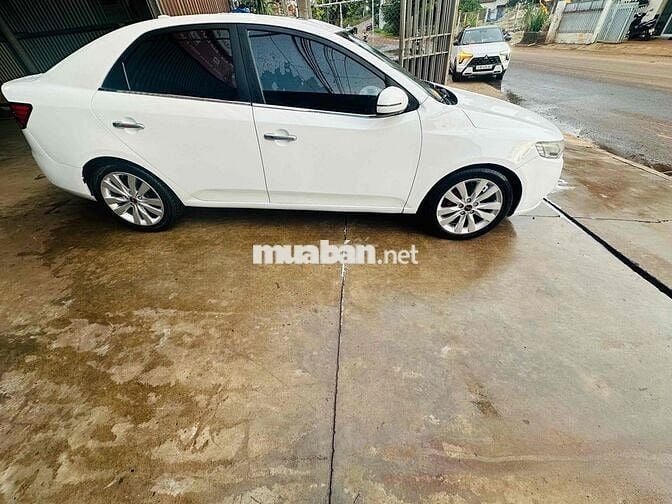 Kia Forte 2011 Số tự động Trắng