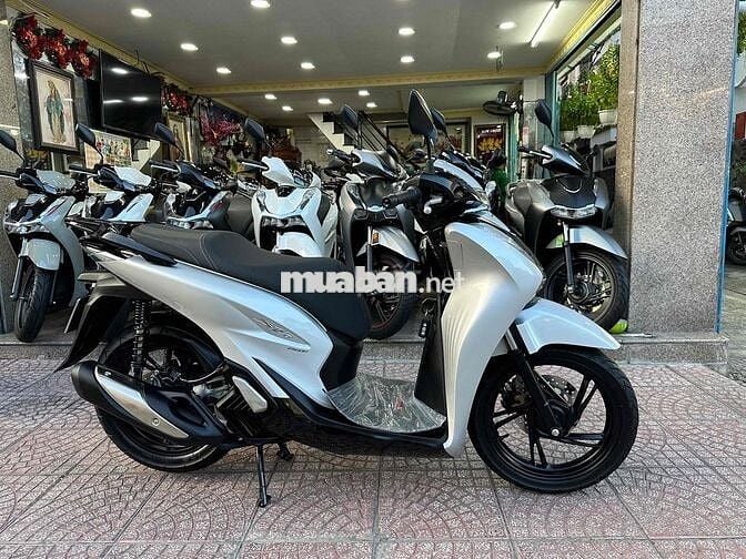 Honda SH 150i ABS 2020 Bạc Đen BSTP Bao Sang Tên