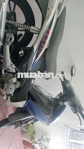 Suzuki Axelo Xanh