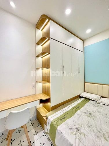 Nhà mới 100% 3 tầng 4PN full nội thất HXH Trường Chinh - Giá 6.5 tỷ