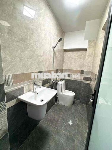 Bán căn hộ TT Thành Công, tầng thấp, 42/90m, 3 ngủ 2wc, full NT xịn
