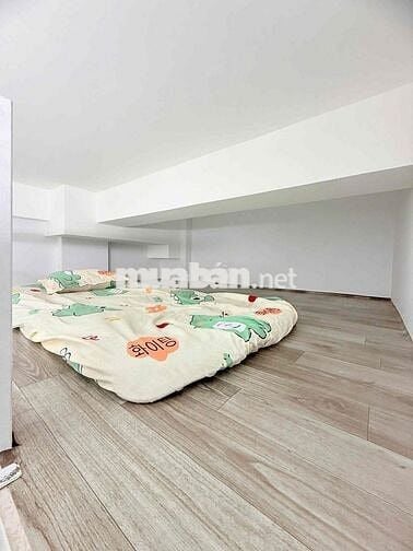 CÁCH CẦU SẮT NGUYỄN THÁI SƠN 800M - FREE XE