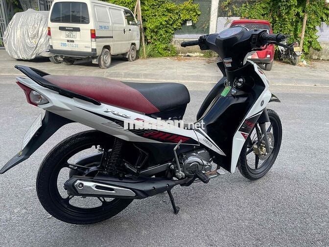 Yamaha Sirius RC Trắng, Đen, Đỏ