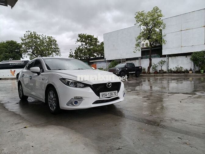 Mazda Mazda 3 Trắng 5 chỗ