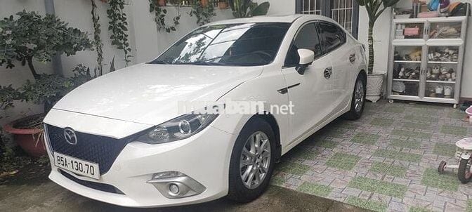Mazda Mazda 3 Trắng 5 chỗ