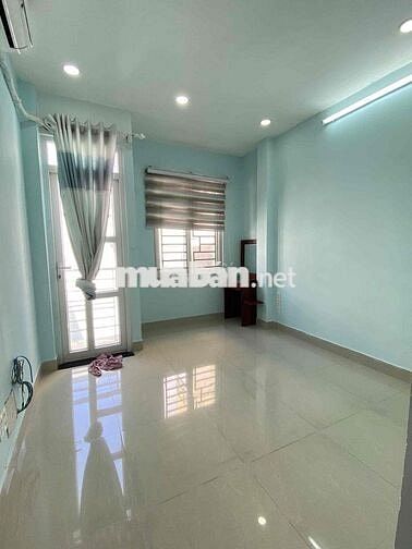 Nguyên căn 3PN hẻm xe hơi gần chung cư M One