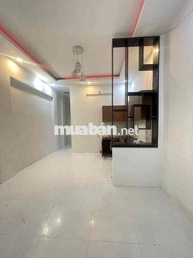 Nhà 2 phòng hẻm giáp kdc Hưng Phú 1