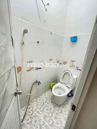 Nhà 2 phòng hẻm giáp kdc Hưng Phú 1