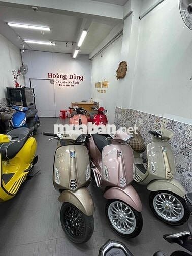 Piaggio Vespa Cả nam và nữ
