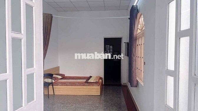 Cho thuê nhà nguyên căn nội thất cơ bản, có cho sinh viên thuê tháng