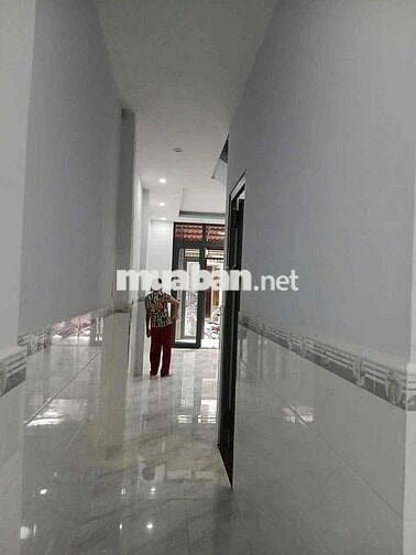 cho thuê nhà mới tinh sạch sẽ gần chợ lê thị ngay ấp 1 vla có 3p ngủ