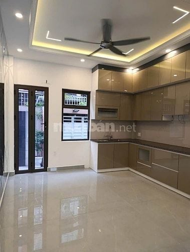 Bán nhà mới, đẹp long lanh 46m2 4 tầng 4,85tỷ mặt ngõ Đình Đông , đối 