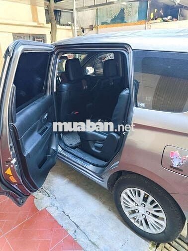 Suzuki Ertiga 2019 Số sàn Xám