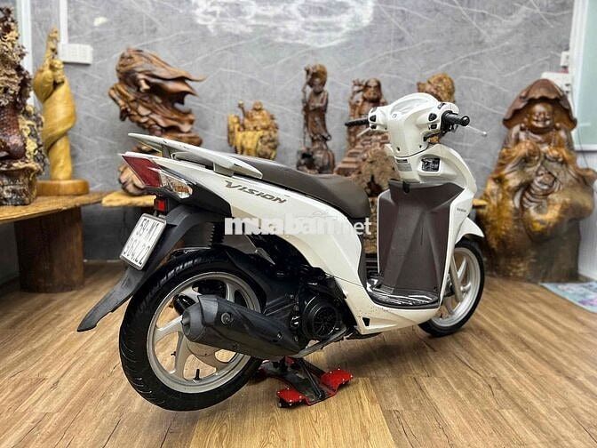 Honda Vision đời 2016 chính chủ biển sg máy zin