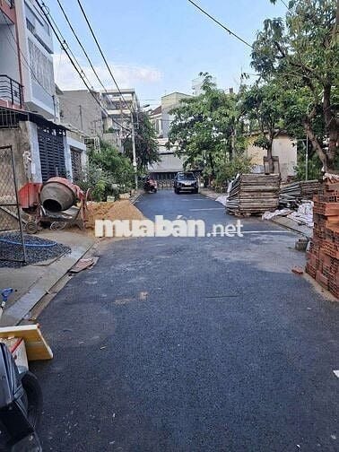 Cần Cho thuê nhà PTTN. khu 10ha .DT 4x18 .1 trệt 2Lầu 3PN 3WS giá13 TL