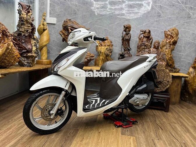 Honda Vision đời 2016 chính chủ biển sg máy zin