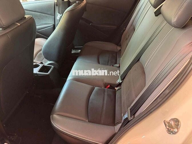 Mazda Mazda 2 Luxury 2021 Trắng 33000 km