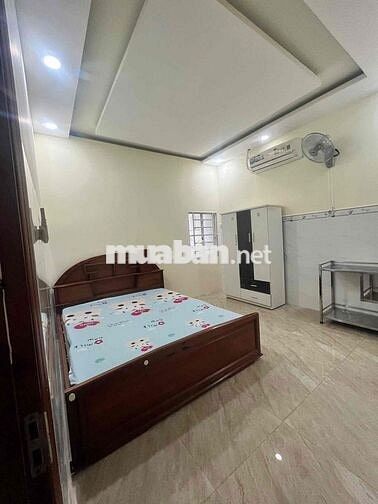 Phòng máy lạnh Nguyễn Thái Sơn/ Dương Quảng Hàm