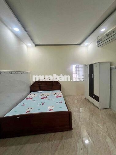 Phòng máy lạnh Nguyễn Thái Sơn/ Dương Quảng Hàm