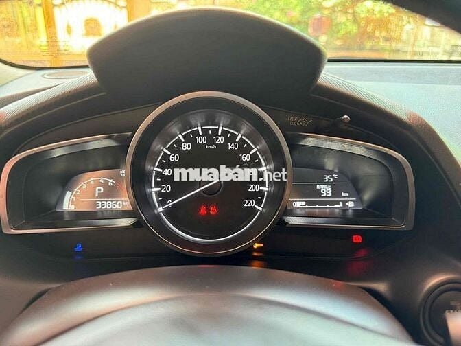 Mazda Mazda 2 Luxury 2021 Trắng 33000 km