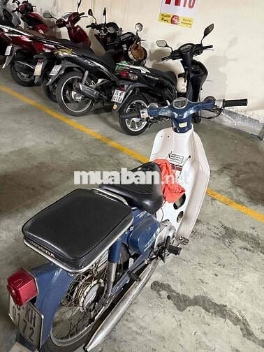 Honda Cub 50 Xanh trắng 2 chỗ
