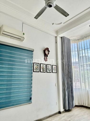 Cho thuê cửa hàng tầng 2, mặt phố 495 Trần Khát Chân, Phường Bạch Mai