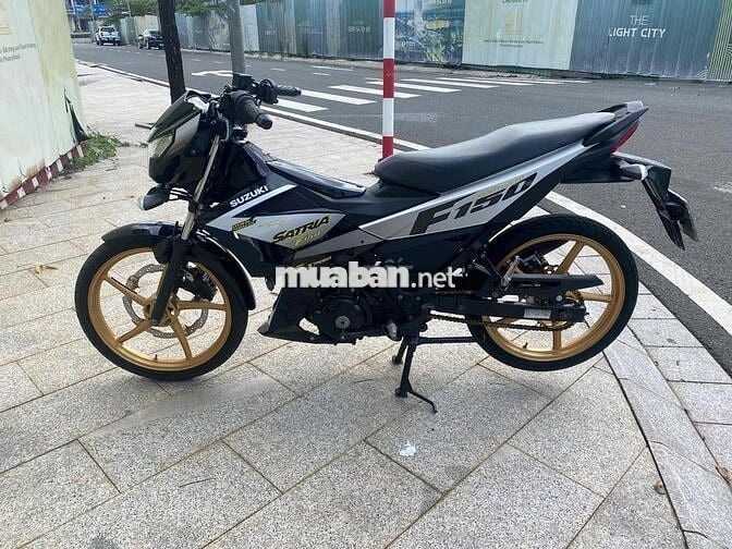Suzuki Satria F150 Đen 6 cấp