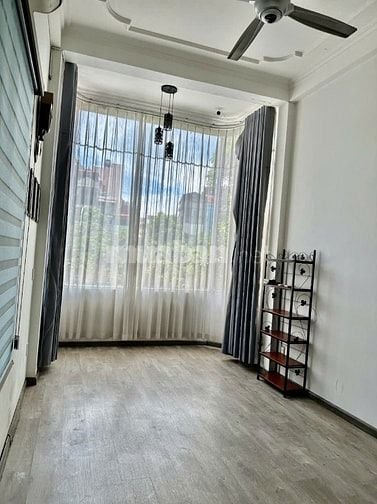 Cho thuê cửa hàng tầng 2, mặt phố 495 Trần Khát Chân, Phường Bạch Mai