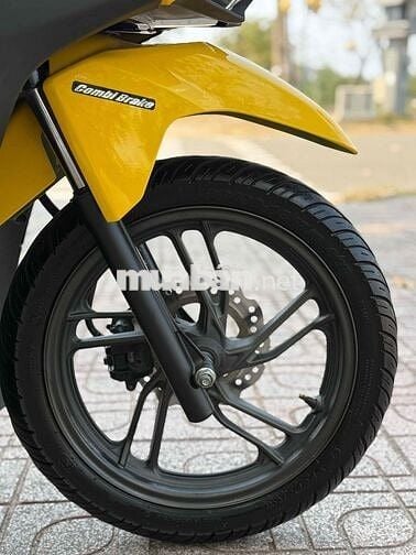 Honda Vario 150 2020 Vàng 12000 km