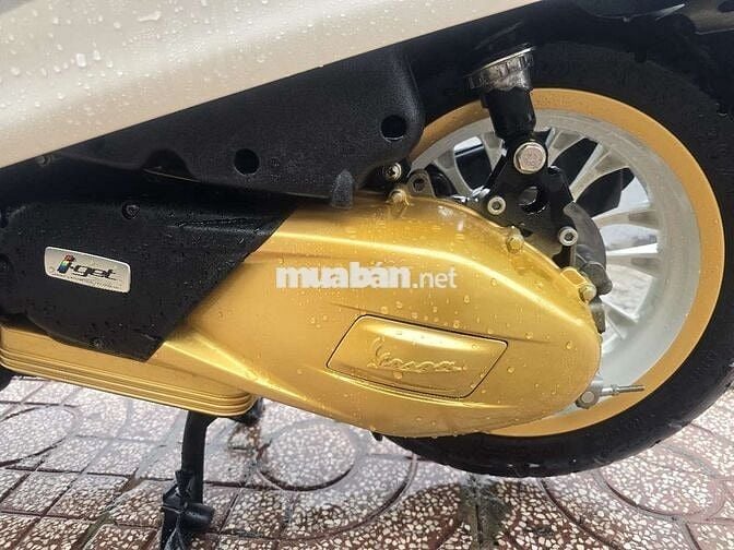 Piaggio Vespa 150 ABS 2022 Trắng, Vàng 6.000 km