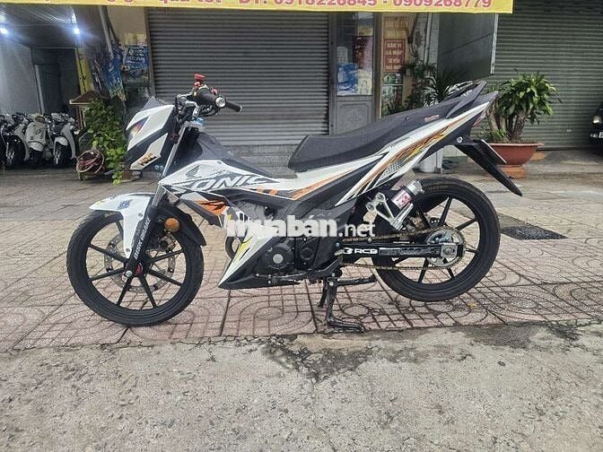 Honda Sonic 150R Trắng