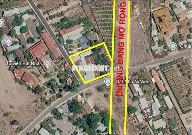 Bán nhà đất 3 mặt tiền tại Tôn Thất Tùng, 32 tỷ, 1919.4 m2 giá ưu đãi