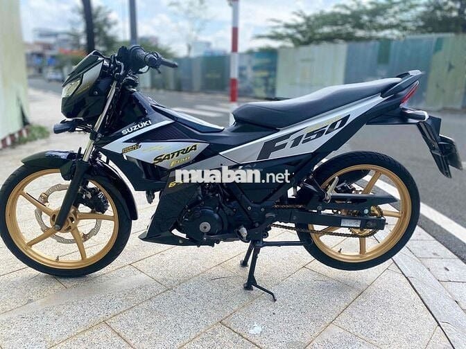 Suzuki Satria F150 Đen 6 cấp