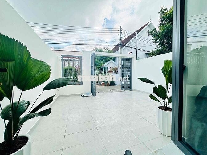 BÁN NHÀ CHÁNH NGHĨA - NGUYỄN TRI PHƯƠNG - HIỆN ĐẠI MỚI 100%