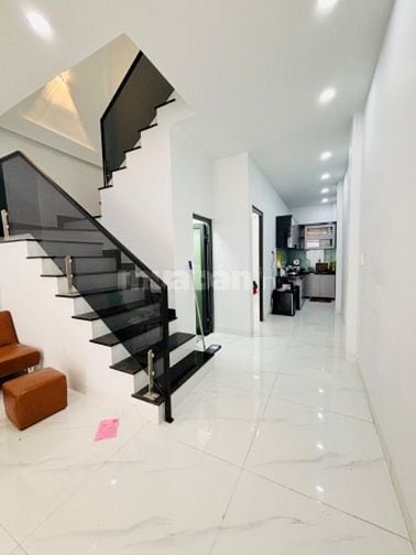 Bán nhà 4.3x15m 1 trệt 1 lầu 3PN hẻm Luỹ Bán Bích - Giá 6.45 tỷ