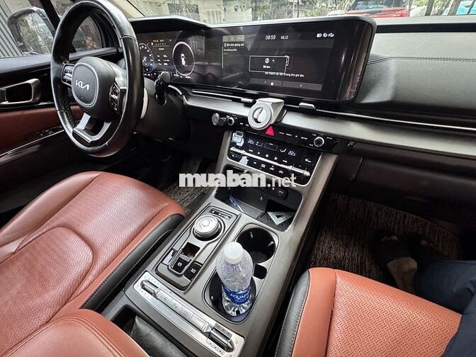 Kia Carnival 2.2 Signature 107,000 km Xanh
