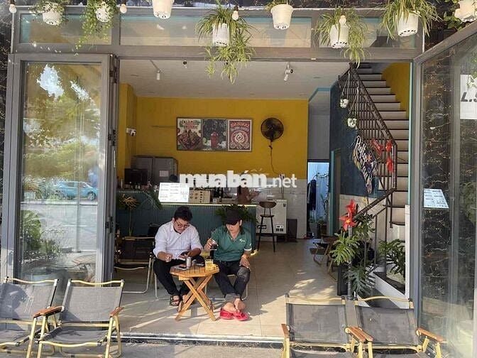 QUÁN CAFE ĐẸP LẮM, CAFE MÁY LẠNH - VIEW CROFTOP, TRỆT VỈA HÈ 9m, View