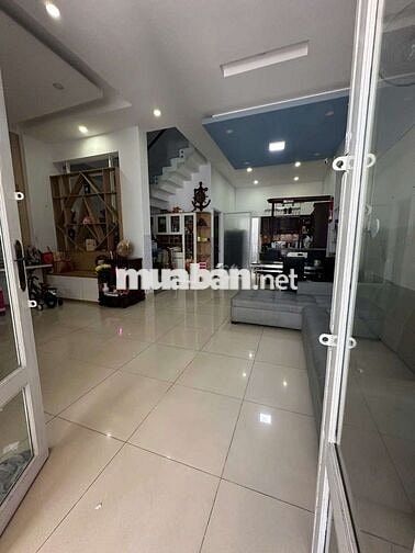 Nhà Hẻm xe hơi ngủ ngon trong nhà ngang hiếm hơn 6m 